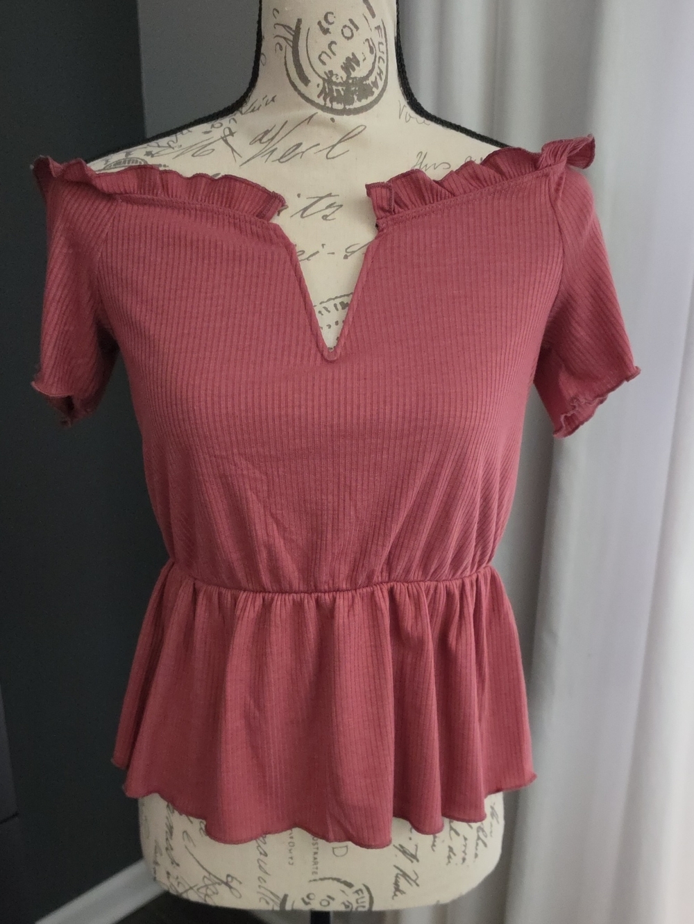Daytrip Off The Shoulder Rose Peplum Ruffled V-Notch Top